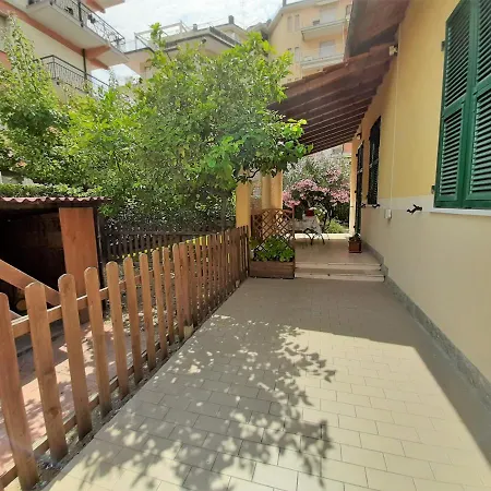 La Casetta Con Giardino A 30 M Dal Mare