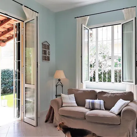 빌라 La Casetta Con Giardino A 30 M Dal Mare *