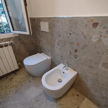 La Casetta Con Giardino A 30 M Dal Mare Villa San Bartolomeo Al Mare