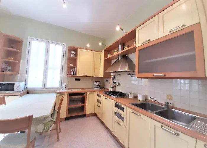 La Casetta Con Giardino A 30 M Dal Mare Villa *