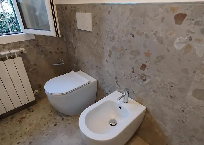 La Casetta Con Giardino A 30 M Dal Mare Villa San Bartolomeo Al Mare